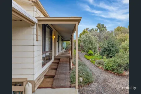 Property photo of 4 Park Drive Eudunda SA 5374