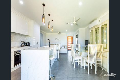 Property photo of 34 Ocean Street Burnett Heads QLD 4670