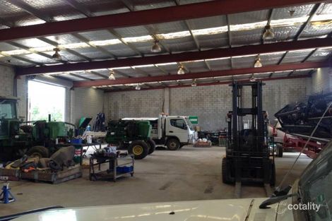 Property photo of 23-25 Sungift Avenue Narromine NSW 2821