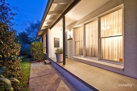 Property photo of 14 Orchard Grove Frankston South VIC 3199