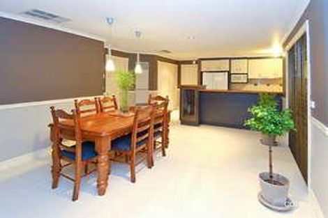 Property photo of 6 Favaro Place Hillside VIC 3037