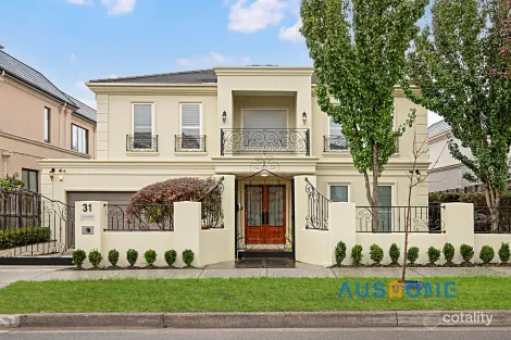 31 ROSE AVE, GLEN WAVERLEY, VIC 3150