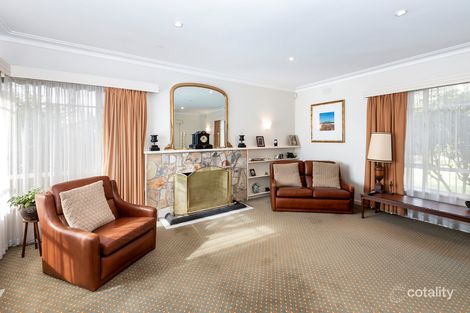 Property photo of 4 Newlands Court Box Hill South VIC 3128