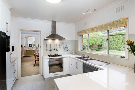Property photo of 4 Newlands Court Box Hill South VIC 3128