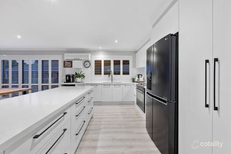 Property photo of 51 Clifton Park Drive Carrum Downs VIC 3201
