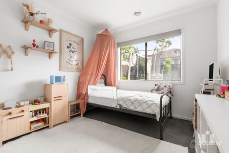 Property photo of 7 Russel Way Doreen VIC 3754