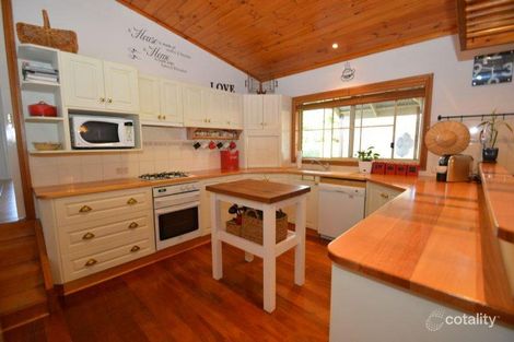 Property photo of 28 Billabong Drive Wangaratta VIC 3677