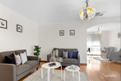 Property photo of 12 Mayfield Drive Mill Park VIC 3082