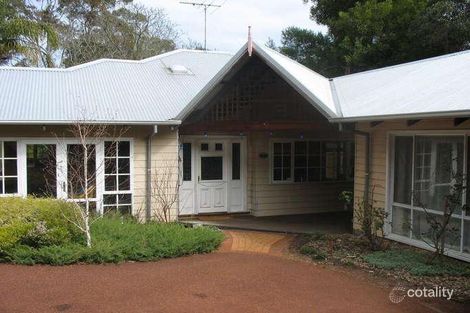 1 Standen Ct, Kalamunda, WA 6076