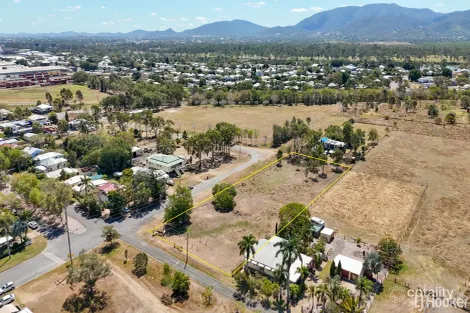 Property photo of 271 Kent Street Depot Hill QLD 4700