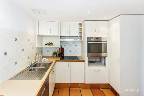 Property photo of 16/11 Balfour Crescent Highland Park QLD 4211
