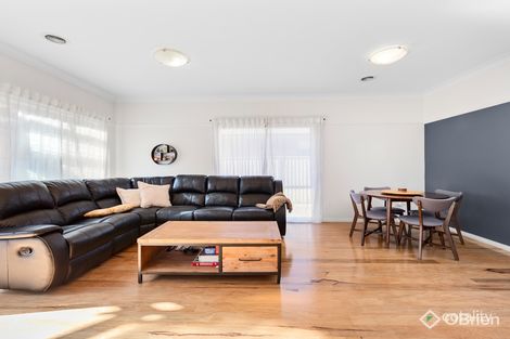 Property photo of 10 Palfrey Green Caroline Springs VIC 3023
