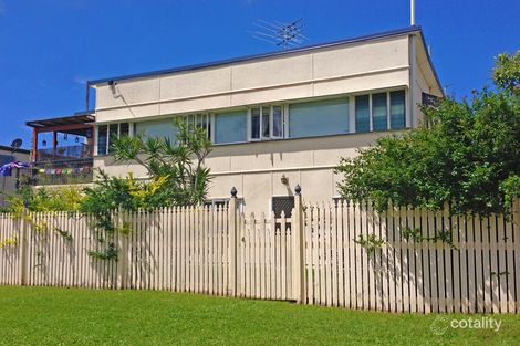 2/52 Palmtree Ave, Scarborough, QLD 4020