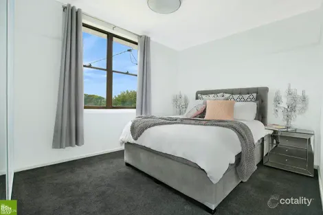 Property photo of 22 Tresnan Street Unanderra NSW 2526