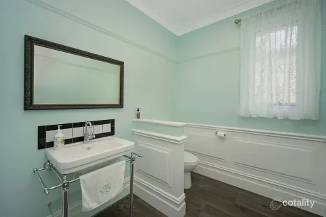 Property photo of 4 Smith Street Hamilton VIC 3300