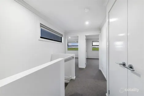 Property photo of 49 Cetona Street Fraser Rise VIC 3336