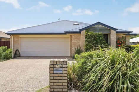 13 Whitsunday Dr, Pacific Paradise, QLD 4564