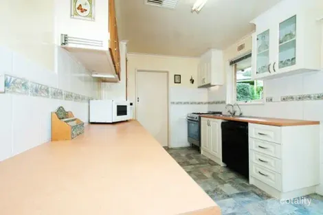 Property photo of 94 Mount View Parade Croydon VIC 3136