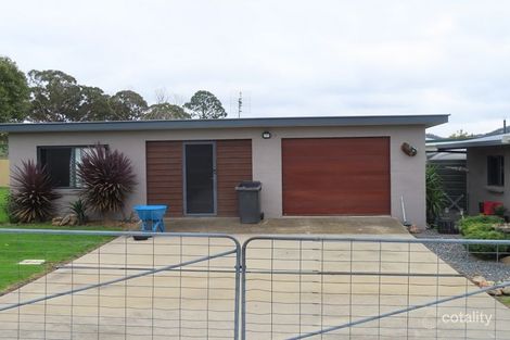 Property photo of 9 Leslie Parade Stanthorpe QLD 4380