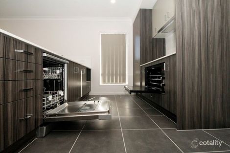 Property photo of 207 Spinnaker Boulevard Newport QLD 4020