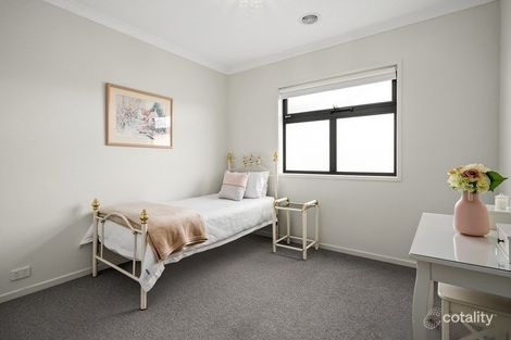 Property photo of 11 Nalara Street Werribee VIC 3030