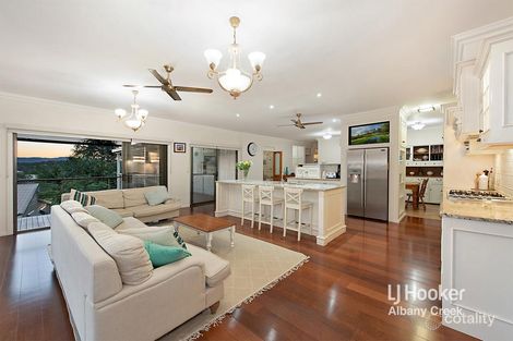 Property photo of 17 Danaus Court Eatons Hill QLD 4037