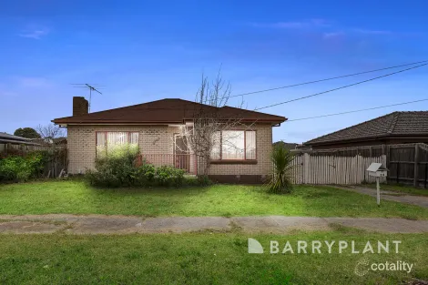 Property photo of 32 Lahy Street St Albans VIC 3021