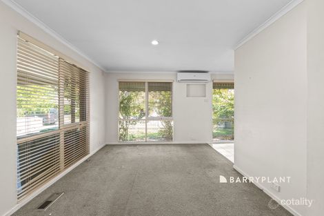 Property photo of 19 Upton Crescent Narre Warren VIC 3805