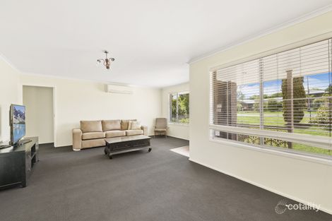 Property photo of 18 Lotus Crescent Centenary Heights QLD 4350