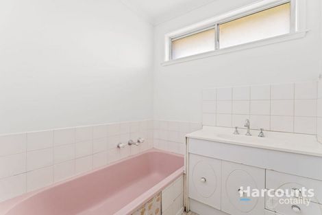Property photo of 60 Tamarisk Drive Frankston North VIC 3200