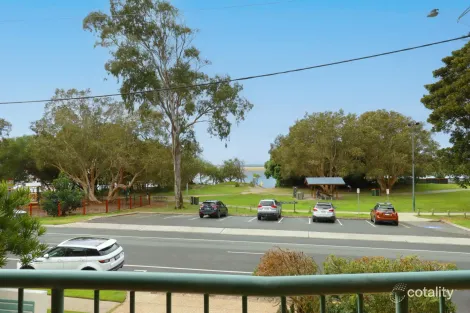 2/64 Esplanade, Golden Beach, QLD 4551