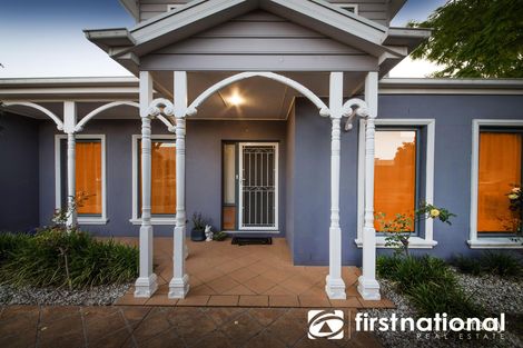 Property photo of 24 Flinders Chase Pakenham VIC 3810