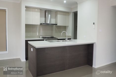 Property photo of 15 Meander Drive Calderwood NSW 2527