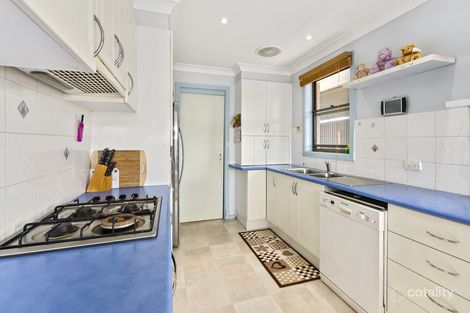 Property photo of 31 Eleebana Crescent Koonawarra NSW 2530