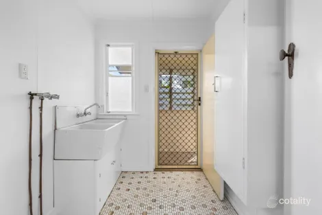 Property photo of 12 McGrath Lane Booval QLD 4304