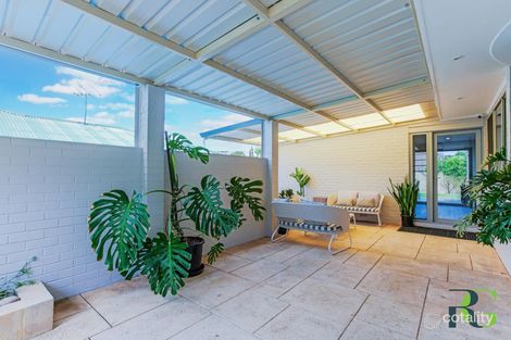 Property photo of 4 Bowling Place Melville WA 6156