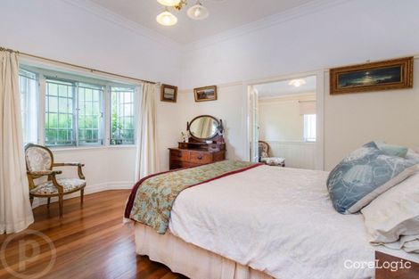 Property photo of 23 Murton Avenue Holland Park QLD 4121