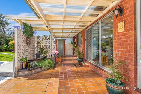 Property photo of 342 Northcliffe Drive Lake Heights NSW 2502