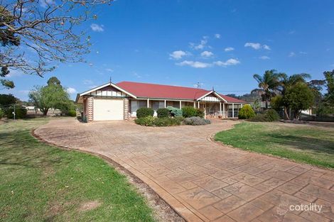 Property photo of 16 Harvey Road Glenvale QLD 4350