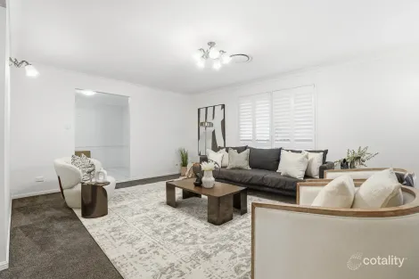 Property photo of 33 Goldberg Place Bridgeman Downs QLD 4035