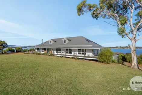 Property photo of 641 Shark Point Road Penna TAS 7171
