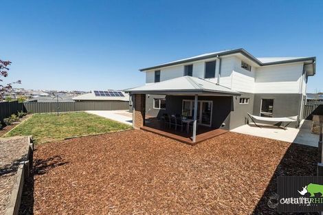 Property photo of 8 Baker Crescent Googong NSW 2620