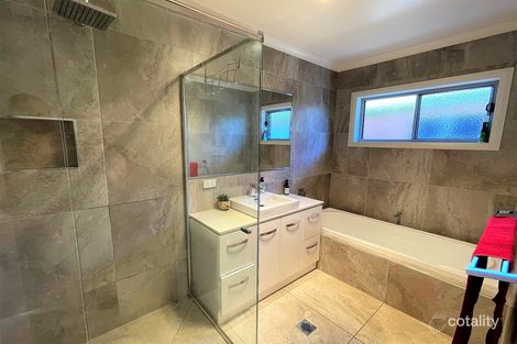 Property photo of 51 Hillam Drive Griffith NSW 2680