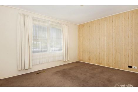 Property photo of 2 Brunei Grove Frankston VIC 3199