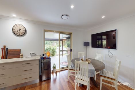 Property photo of 5 Lipton Close Woodrising NSW 2284