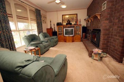 Property photo of 2 Meadow Road Devon Meadows VIC 3977