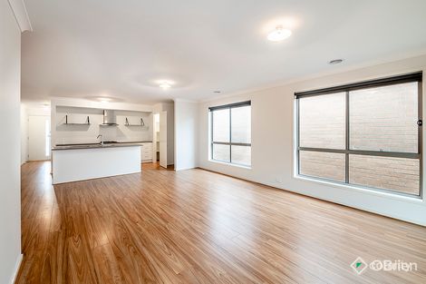 Property photo of 20 Trainers Way Clyde North VIC 3978