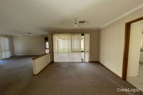 Property photo of 4 Martine Court Hoppers Crossing VIC 3029