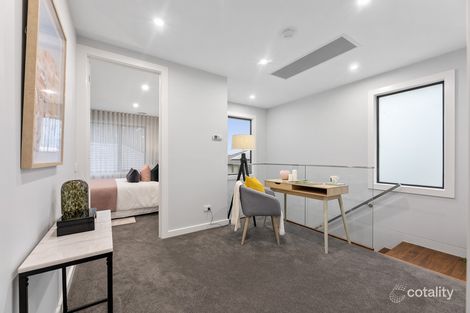 Property photo of 2/28 Junction Road Blackburn North VIC 3130