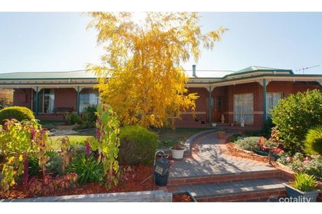 35 Emmaline Dr, Maiden Gully, VIC 3551